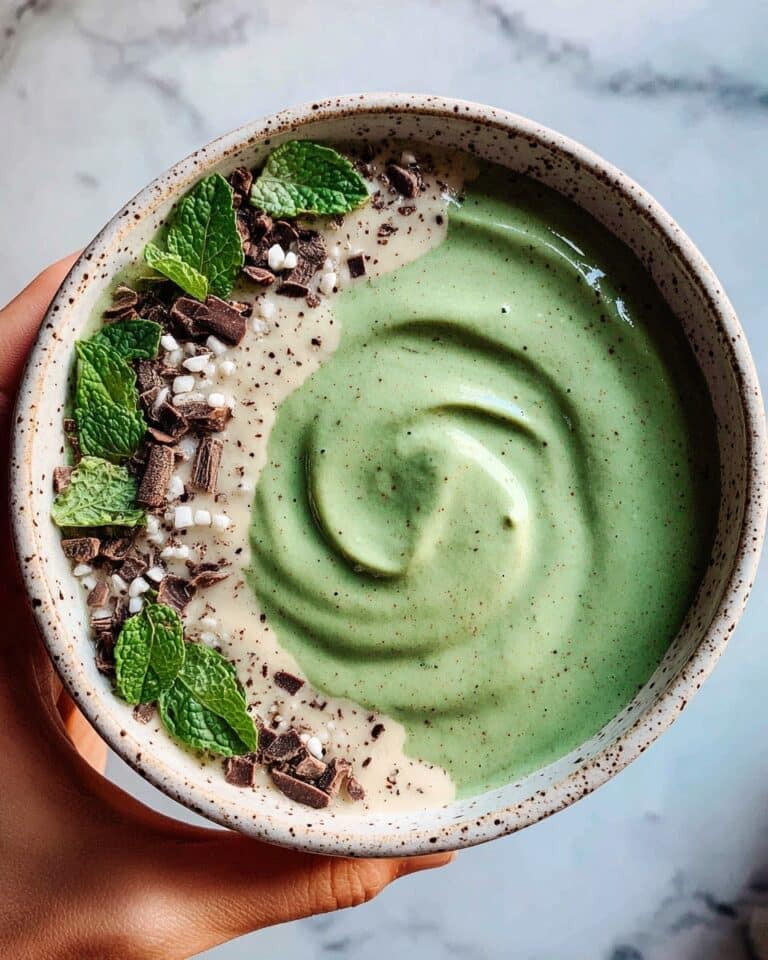 Mint Chip Spirulina Smoothie Recipe